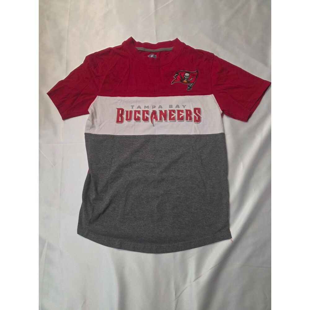 NFL Youth M Tampa Bay Buccaneers T-Shirt Red Gray White Colorblock Fanatics Team